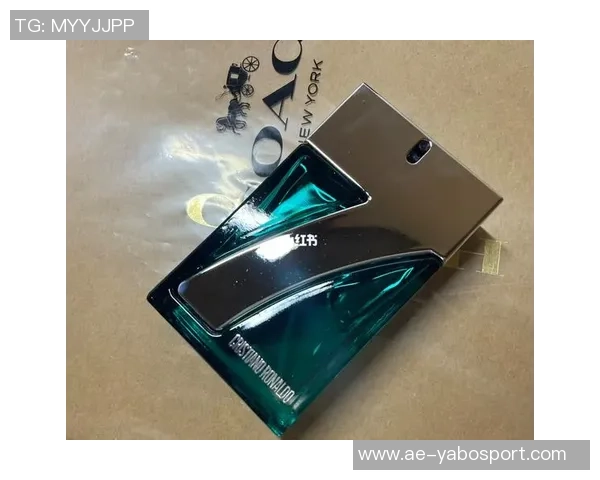 C罗推出新款香水CR7能量灵感源自他的活力与冲劲